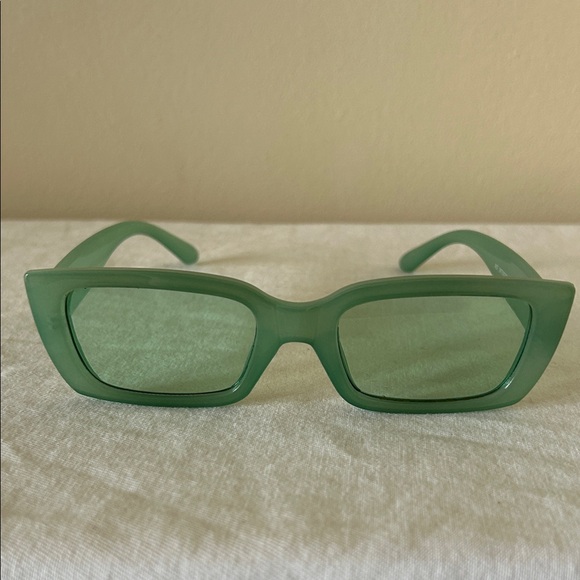 3/$10 Stylish Green Sunglasses - Picture 2 of 5